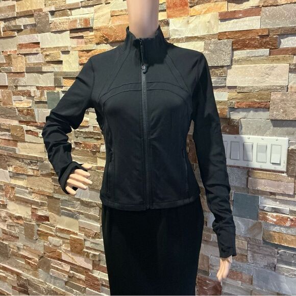Lululemon Athletica Black Bomber Jacket Sleek Performance Design - Picture 1 of 8